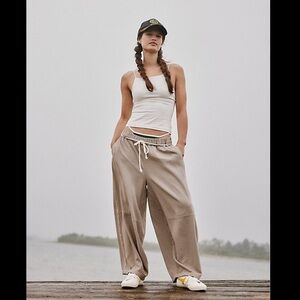 NWOT Free People Kayden Barrel Leg Pants - Beige